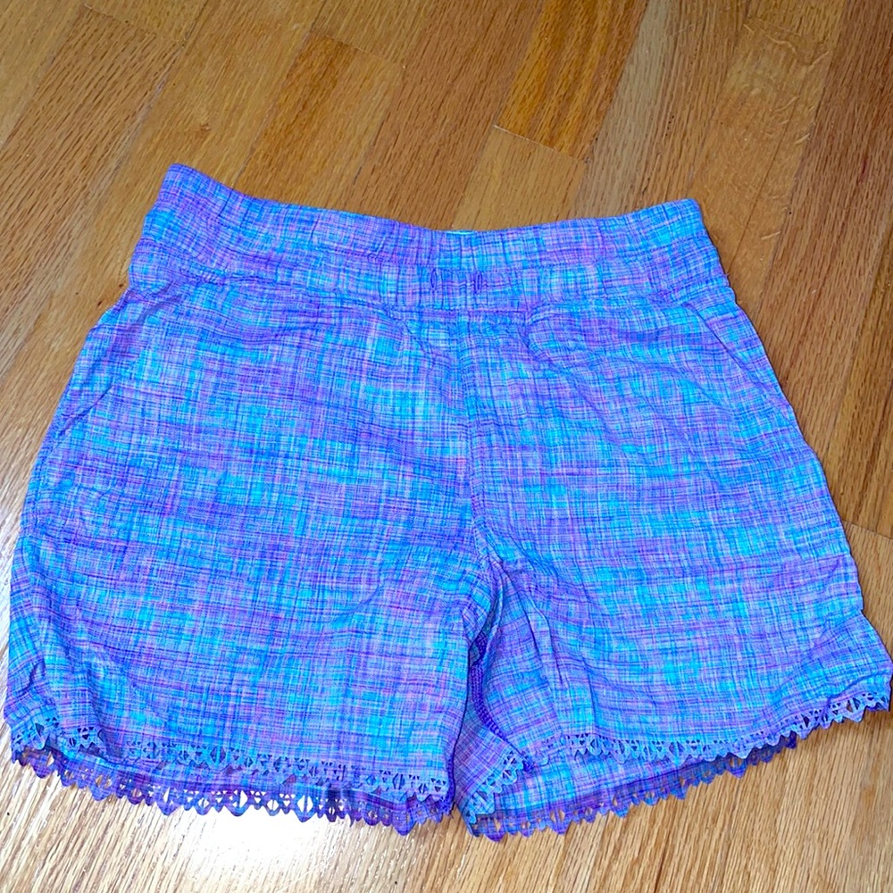 Lululemon/ Ivviva adorable shorts size girls 10